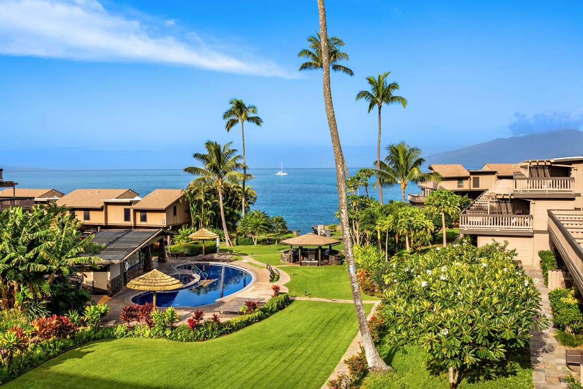 Condo in Lahaina · ★4.11 · 2 bedrooms · 4 beds · 2.5 baths - Photo 1