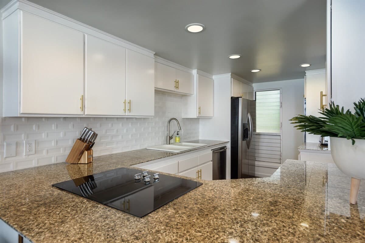Condo in Wailuku · ★4.93 · 3 bedrooms · 4 beds · 2 private baths - Photo 5