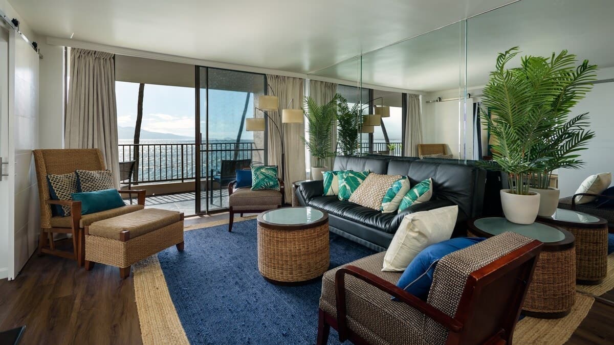 Condo in Wailuku · ★4.93 · 3 bedrooms · 4 beds · 2 private baths - Photo 2