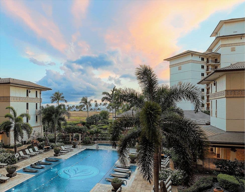 Villa in Ko Olina Beach · ★4.95 · 3 bedrooms · 5 beds · 2.5 private baths - Photo 4