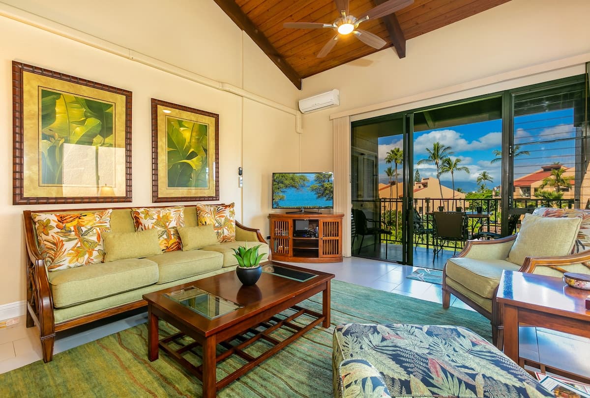 Condo in Kihei · ★4.88 · 2 bedrooms · 3 beds · 2 shared baths - Photo 1