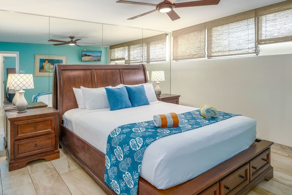 Condo in Kihei · ★4.89 · 2 bedrooms · 3 beds · 2 baths - Photo 4