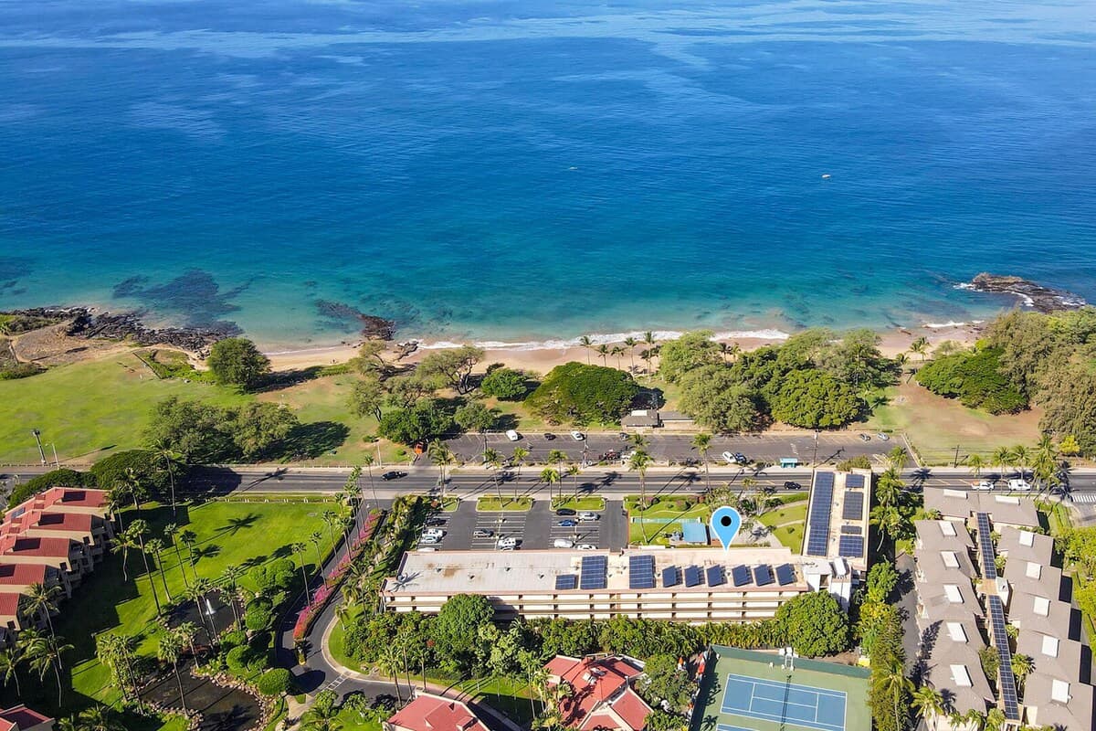 Condo in Kihei · ★4.89 · 2 bedrooms · 3 beds · 2 baths - Photo 5