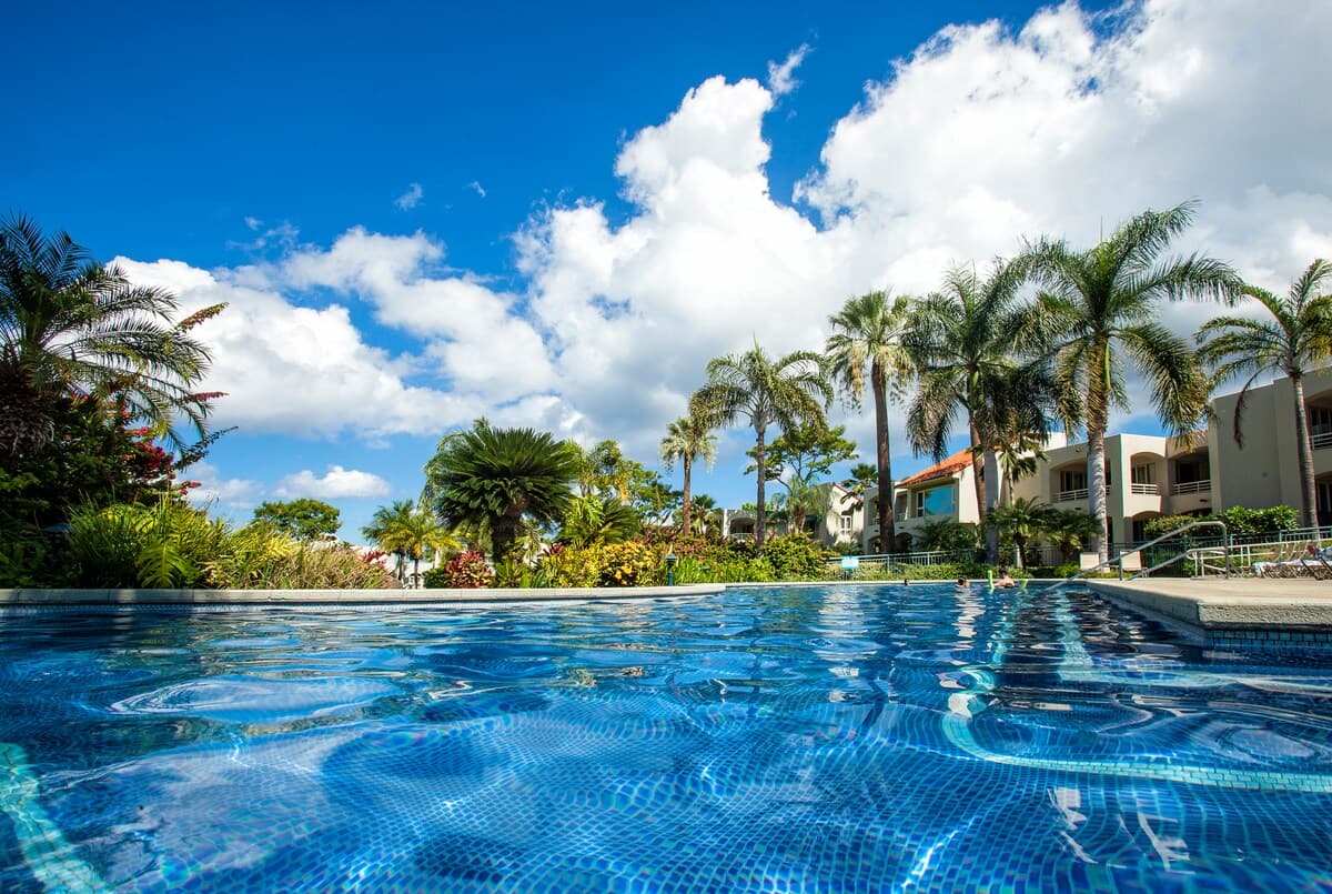 Condo in Wailea · ★5.0 · 1 bedroom · 2 beds · 2 private baths - Photo 4