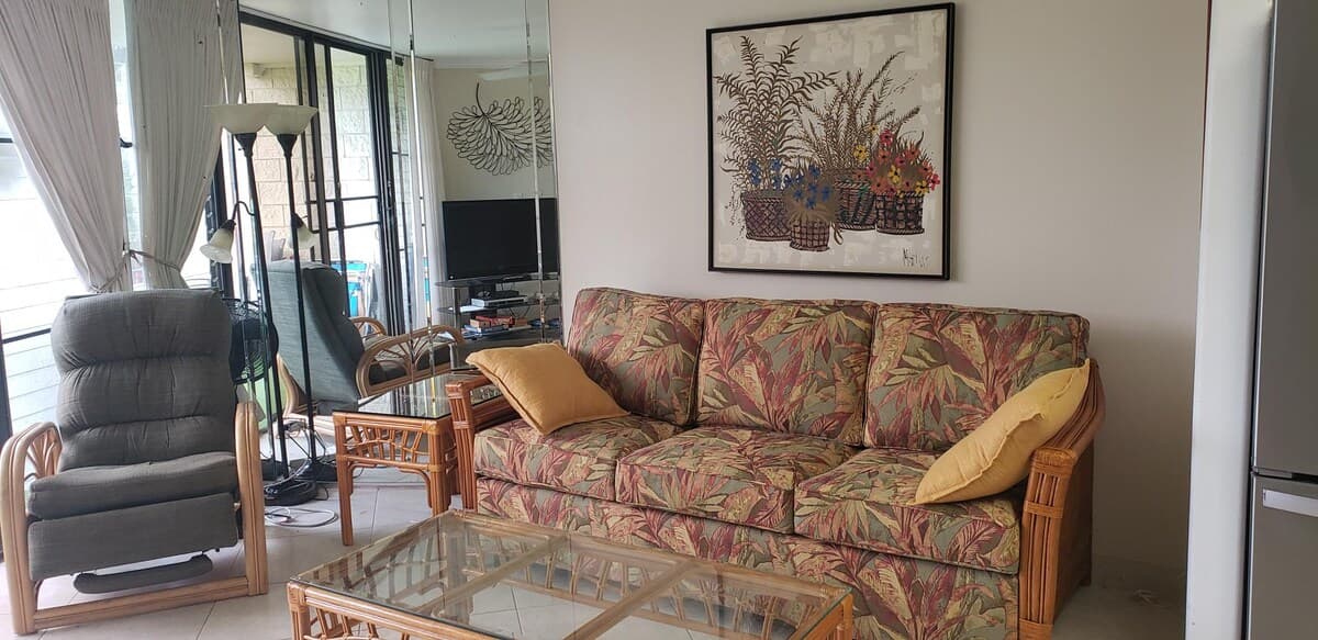 Condo in Kihei · ★4.86 · 1 bedroom · 2 beds · 1 private bath - Photo 3