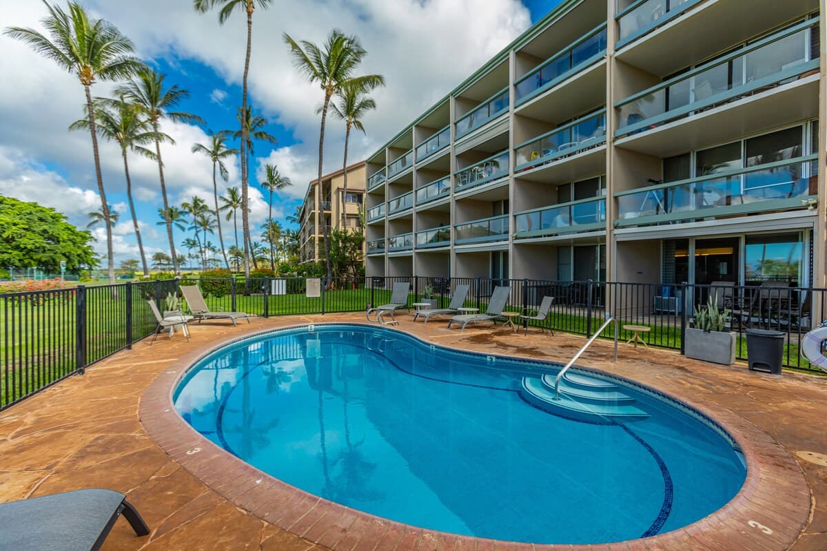 Condo in Kihei · ★4.97 · 1 bedroom · 1 bed · 1 bath - Photo 2
