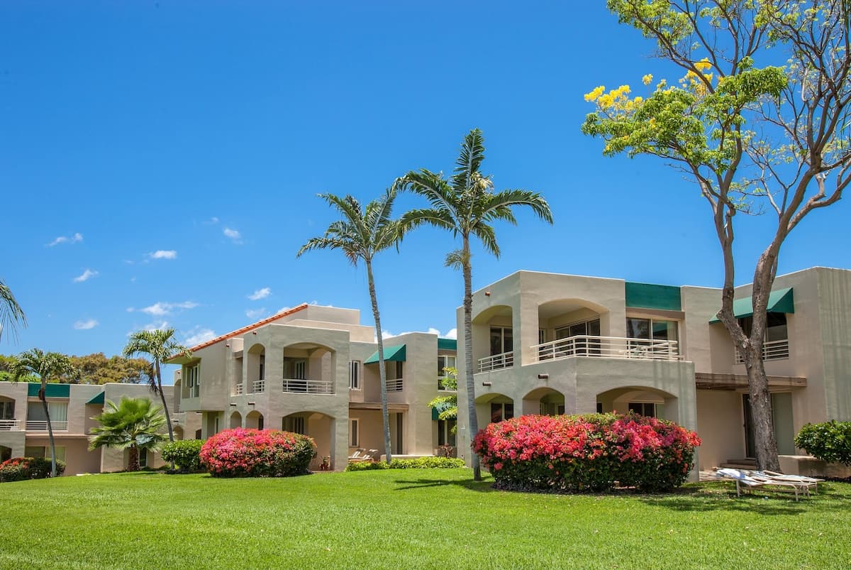 Condo in Wailea · ★5.0 · 2 bedrooms · 4 beds · 2 private baths - Photo 5