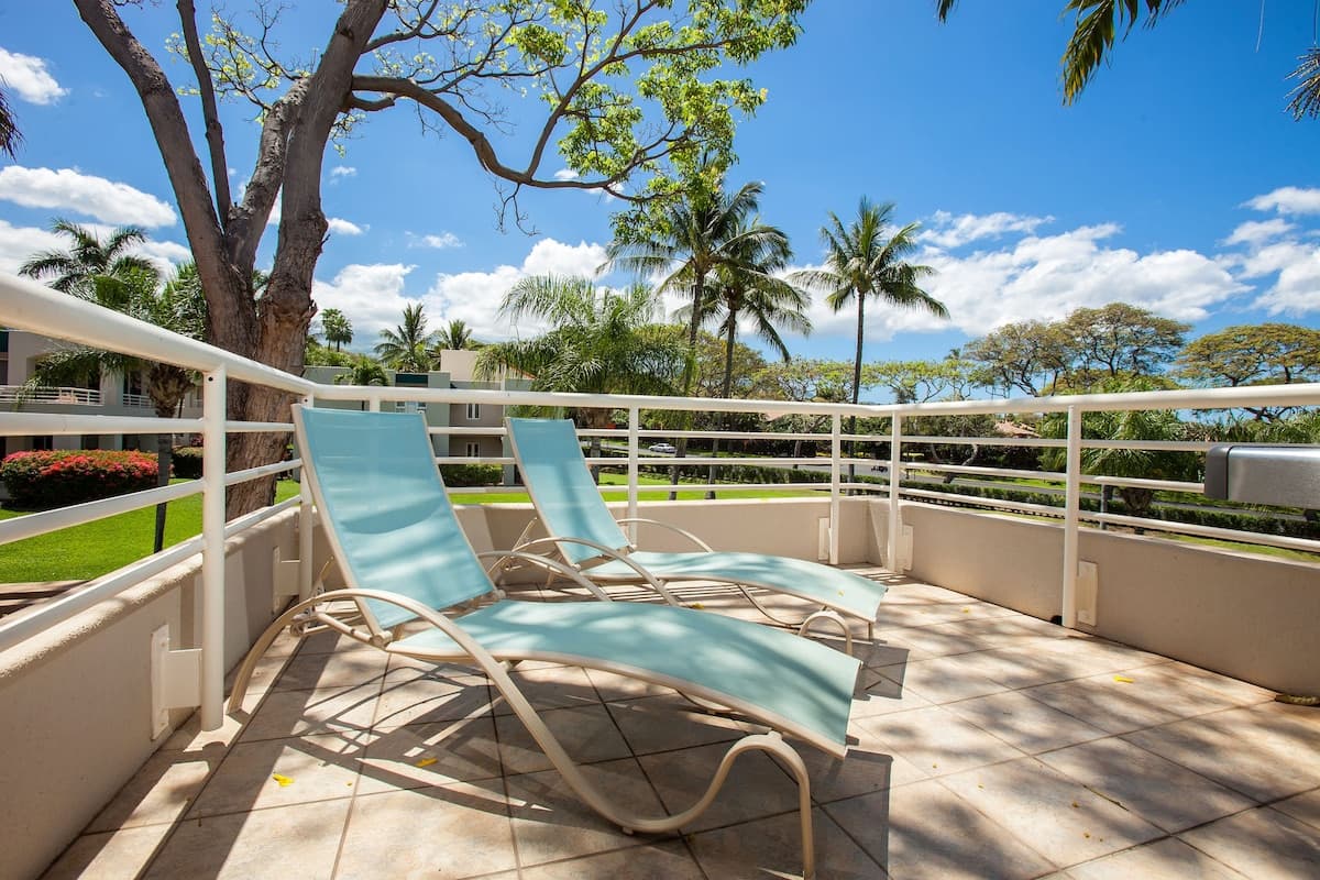 Condo in Wailea · ★5.0 · 2 bedrooms · 4 beds · 2 private baths - Photo 2
