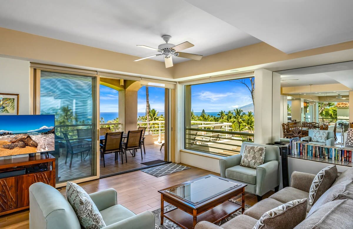 Condo in Wailea · ★4.0 · 2 bedrooms · 3 beds · 2 baths - Photo 5