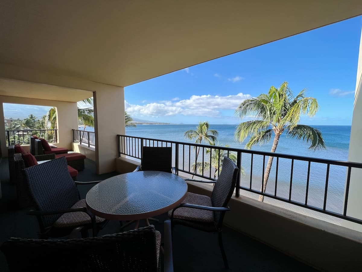 Condo in Kihei · ★4.75 · 2 bedrooms · 3 beds · 2 baths - Photo 2