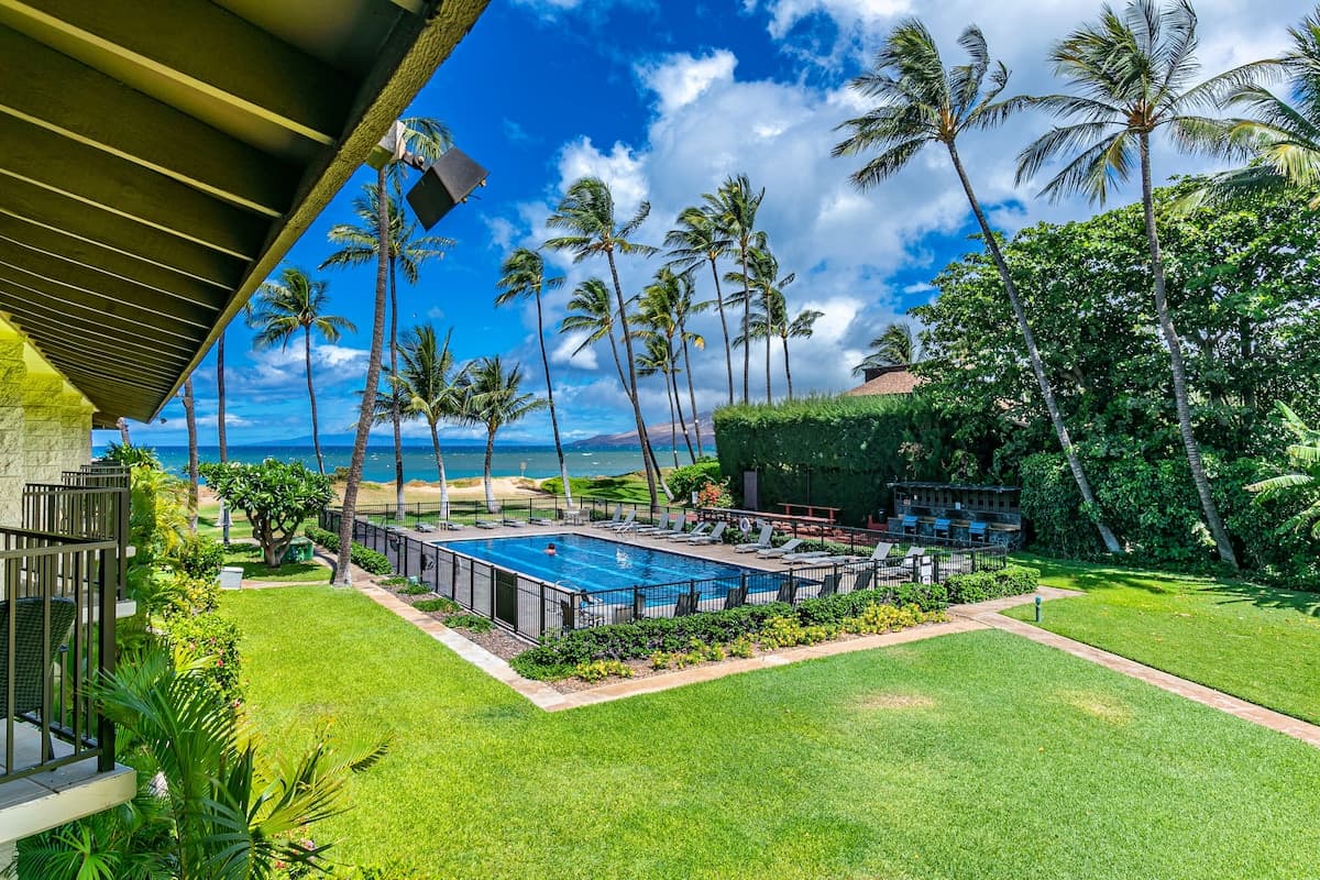Condo in Kihei · ★4.88 · 1 bedroom · 2 beds · 1 bath - Photo 1