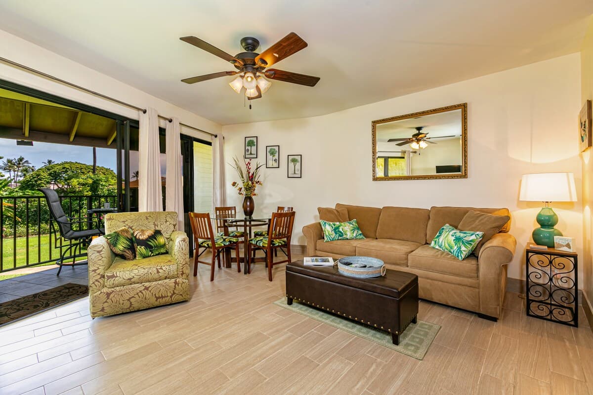 Condo in Kihei · ★4.88 · 1 bedroom · 2 beds · 1 bath - Photo 4