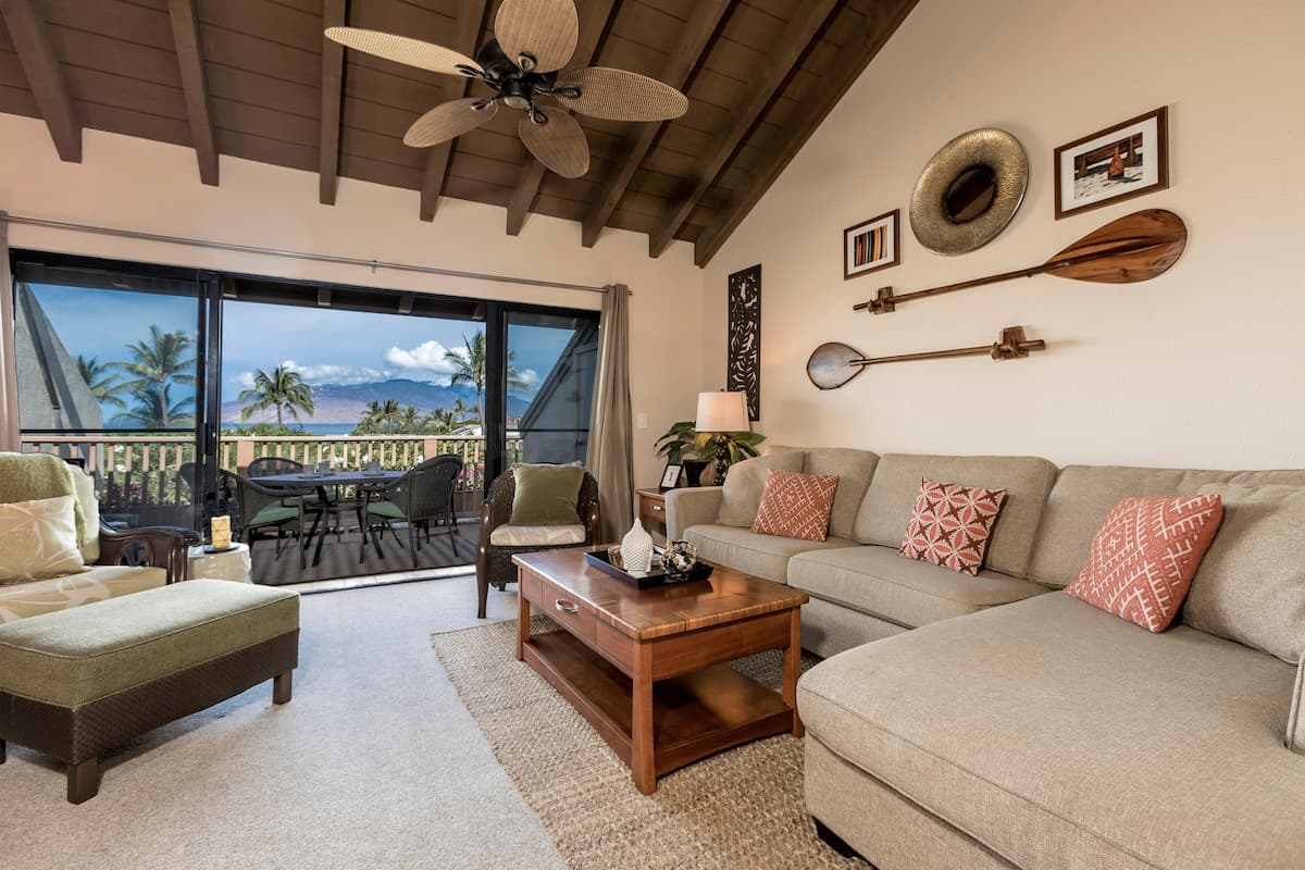 Condo in Kihei · ★4.8 · 2 bedrooms · 4 beds · 2 private baths - Photo 2