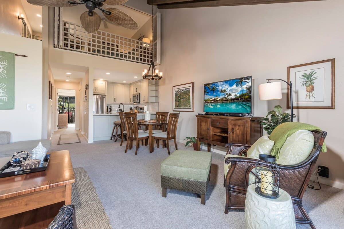 Condo in Kihei · ★4.8 · 2 bedrooms · 4 beds · 2 private baths - Photo 3