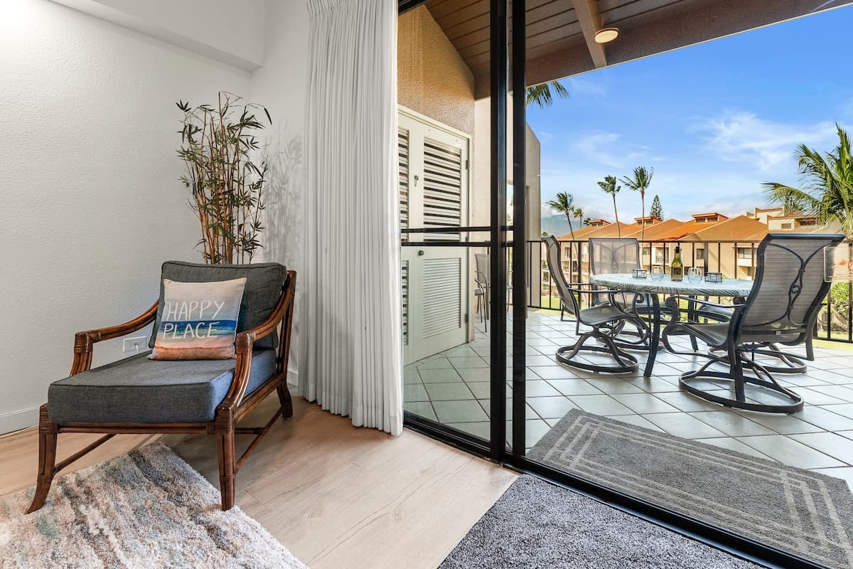Condo in Kihei · ★5.0 · 2 bedrooms · 3 beds · 2 private baths - Photo 5