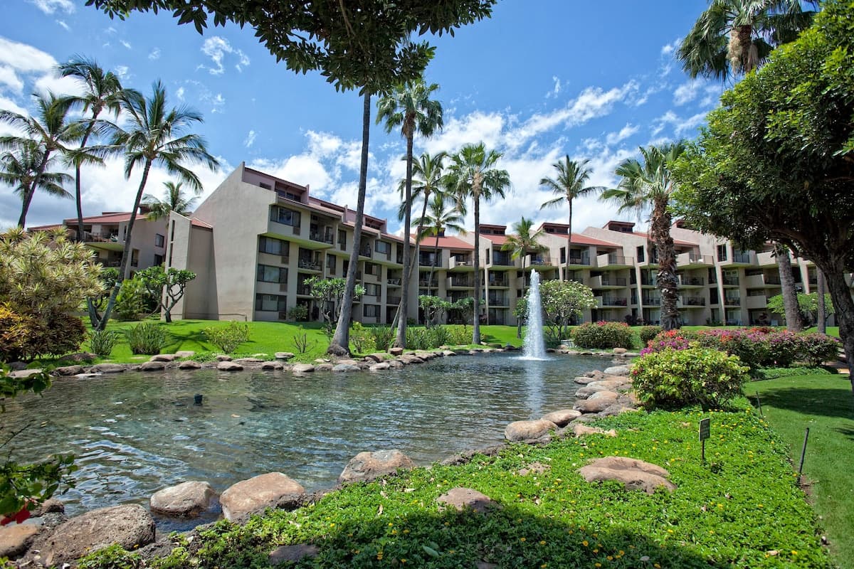Condo in Kihei · ★4.71 · 2 bedrooms · 3 beds · 2 baths - Photo 5