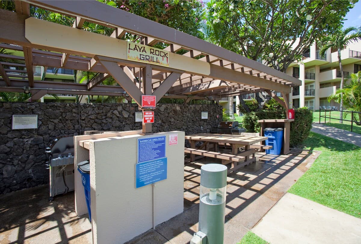 Condo in Kihei · ★4.71 · 2 bedrooms · 3 beds · 2 baths - Photo 4