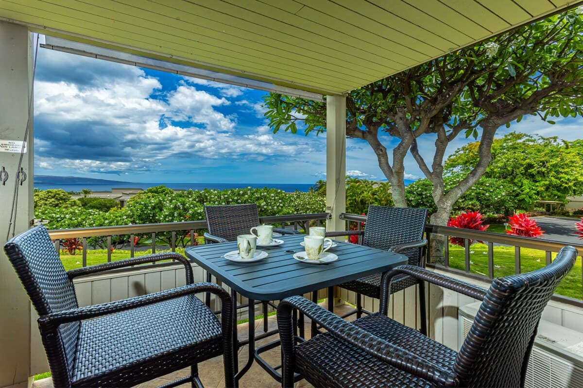 Condo in Kihei · ★4.5 · 2 bedrooms · 3 beds · 2 baths - Photo 2