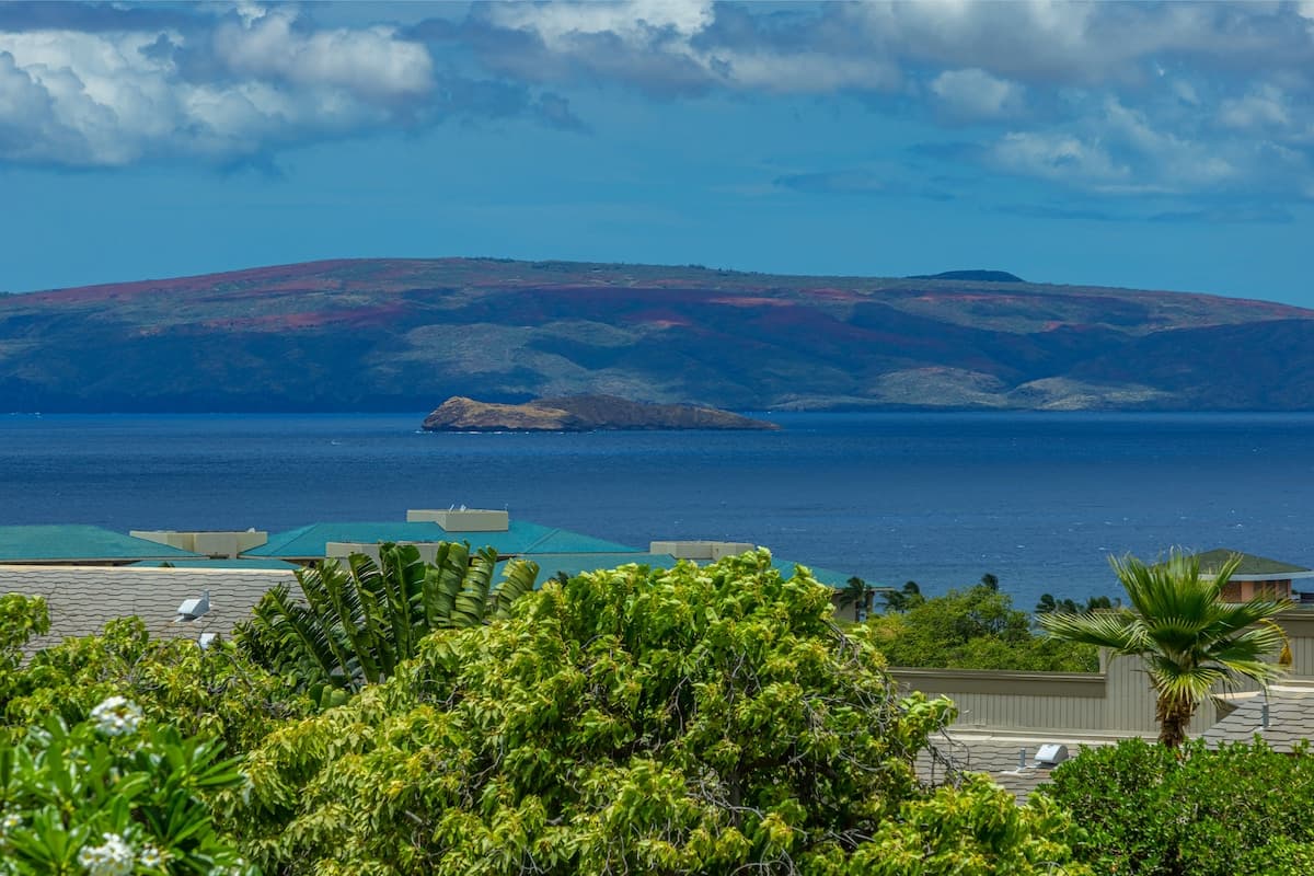 Condo in Kihei · ★4.5 · 2 bedrooms · 3 beds · 2 baths - Photo 1