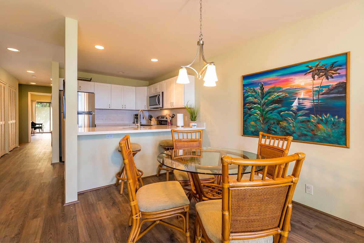 Condo in Kihei · ★5.0 · 1 bedroom · 2 beds · 2 private baths - Photo 5