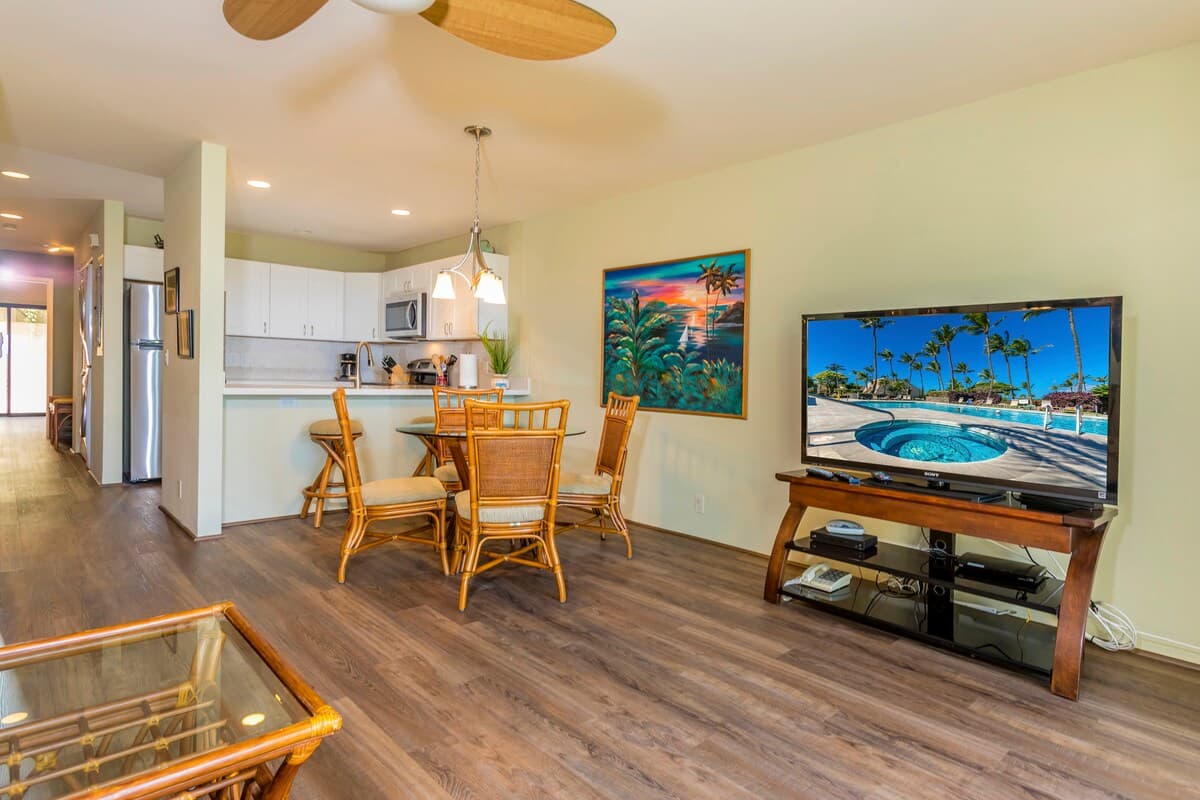 Condo in Kihei · ★5.0 · 1 bedroom · 2 beds · 2 private baths - Photo 4
