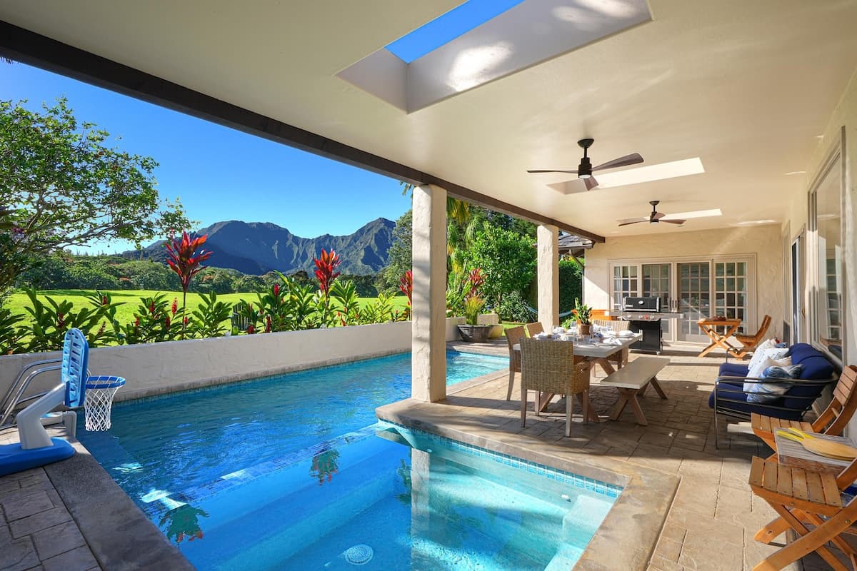 Home in Princeville · ★4.76 · 4 bedrooms · 7 beds · 3 baths - Photo 2