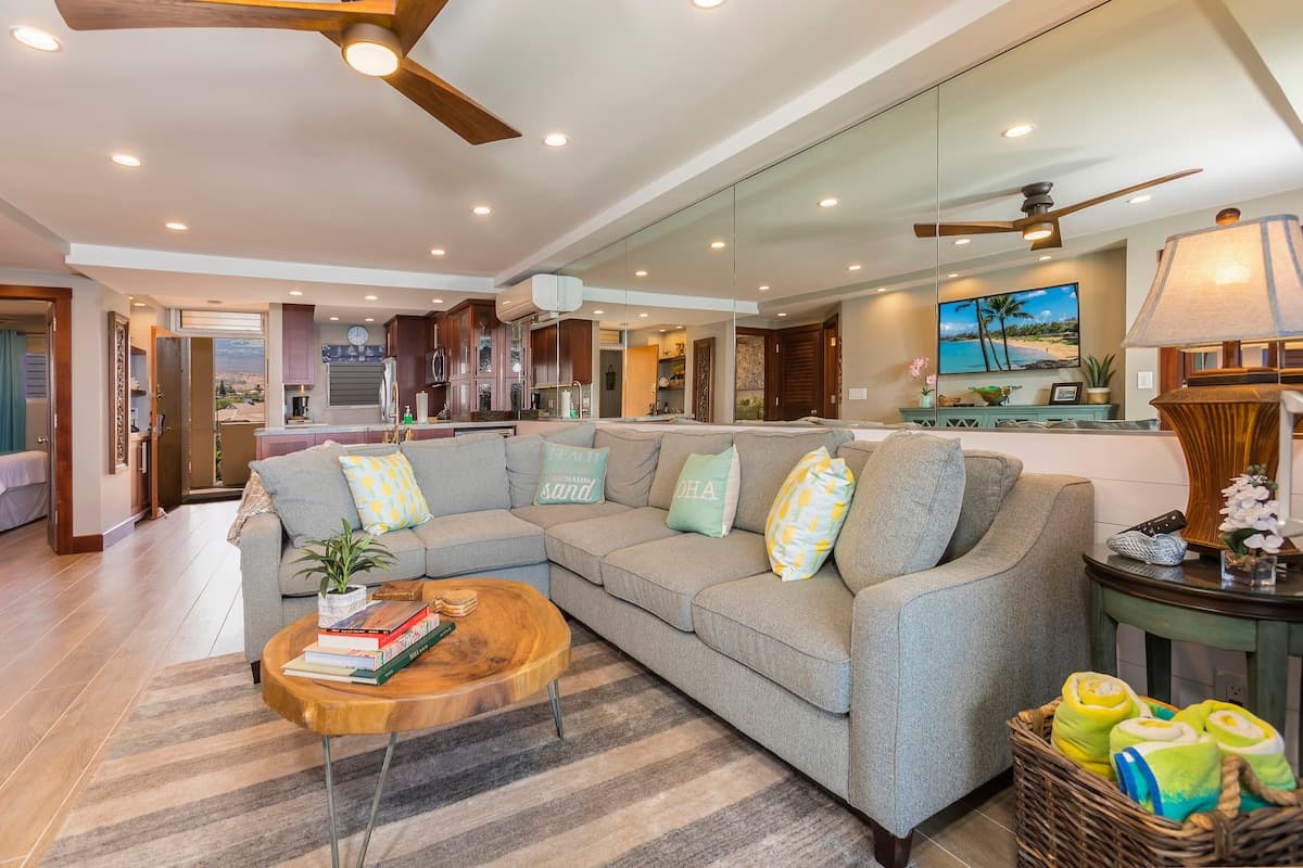 Condo in Kihei · ★5.0 · 2 bedrooms · 2 beds · 2 baths - Photo 4