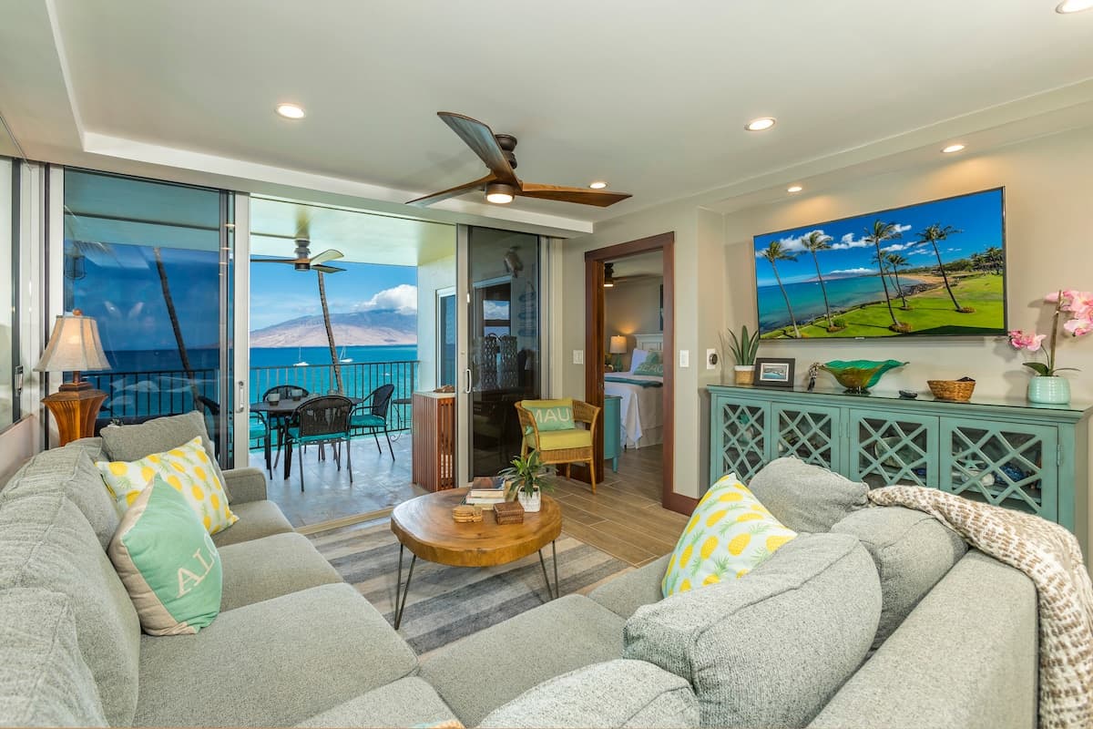 Condo in Kihei · ★5.0 · 2 bedrooms · 2 beds · 2 baths - Photo 2