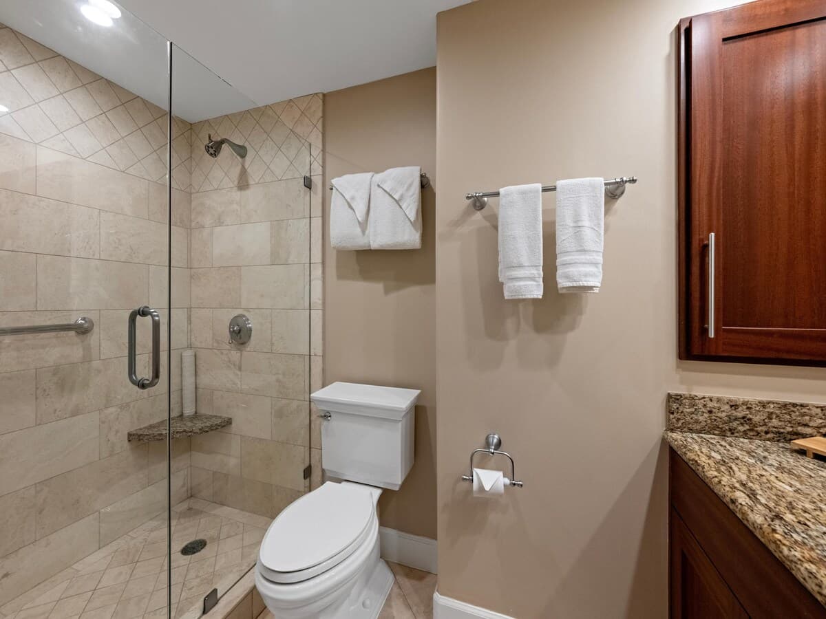 Condo in Kaanapali Beach · ★5.0 · 2 bedrooms · 3 beds · 2 baths - Photo 5