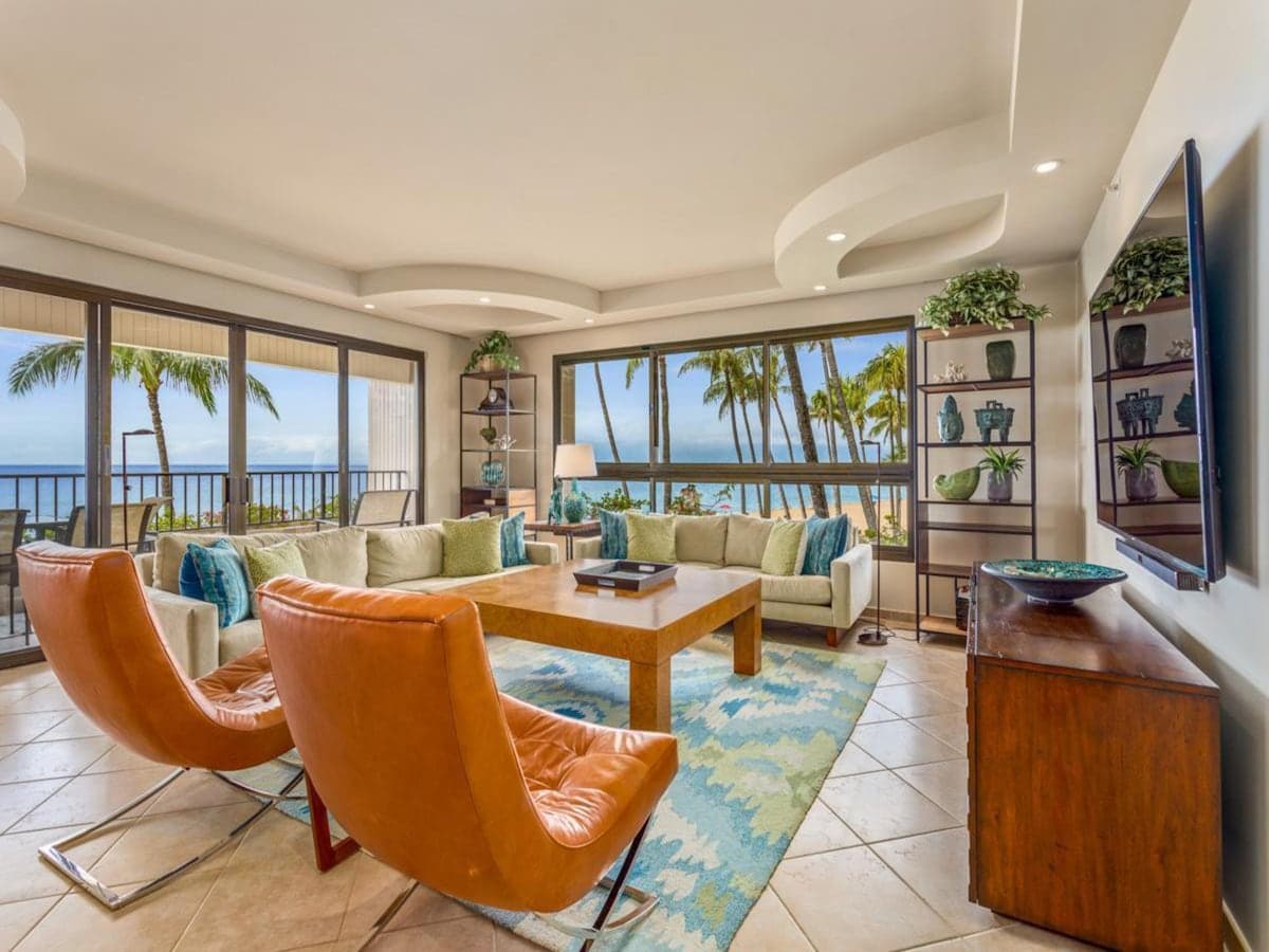 Condo in Kaanapali Beach · ★5.0 · 2 bedrooms · 3 beds · 2 baths - Photo 3