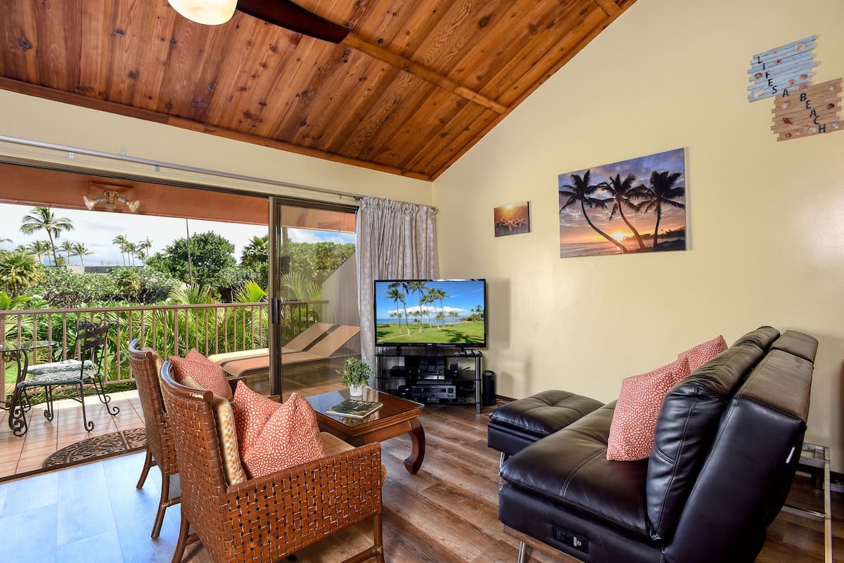 Condo in Kihei · ★4.84 · 2 bedrooms · 4 beds · 2 baths - Photo 1
