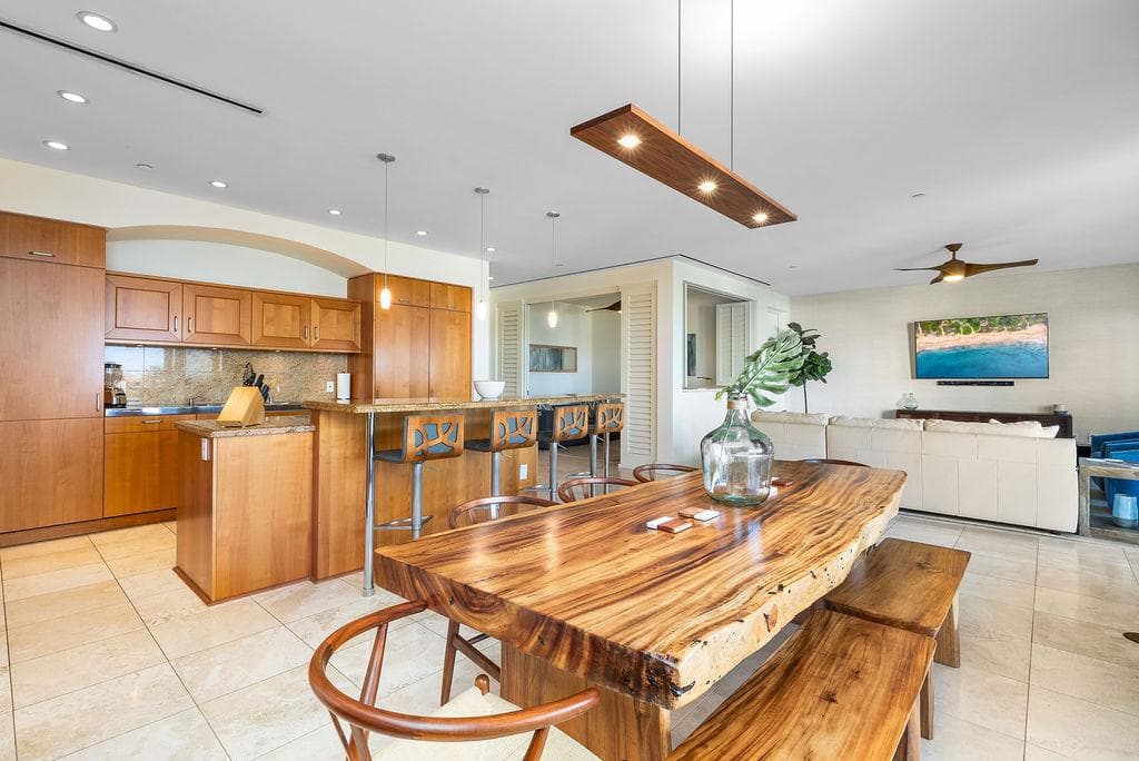 Condo in Kihei · ★4.98 · 2 bedrooms · 3 beds · 2 baths - Photo 3
