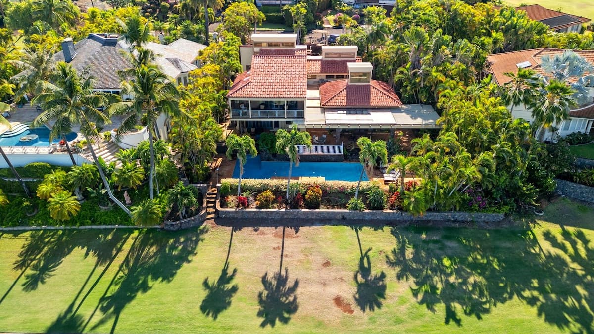 Home in Kaanapali · ★4.83 · 4 bedrooms · 4 beds · 4.5 baths - Photo 1