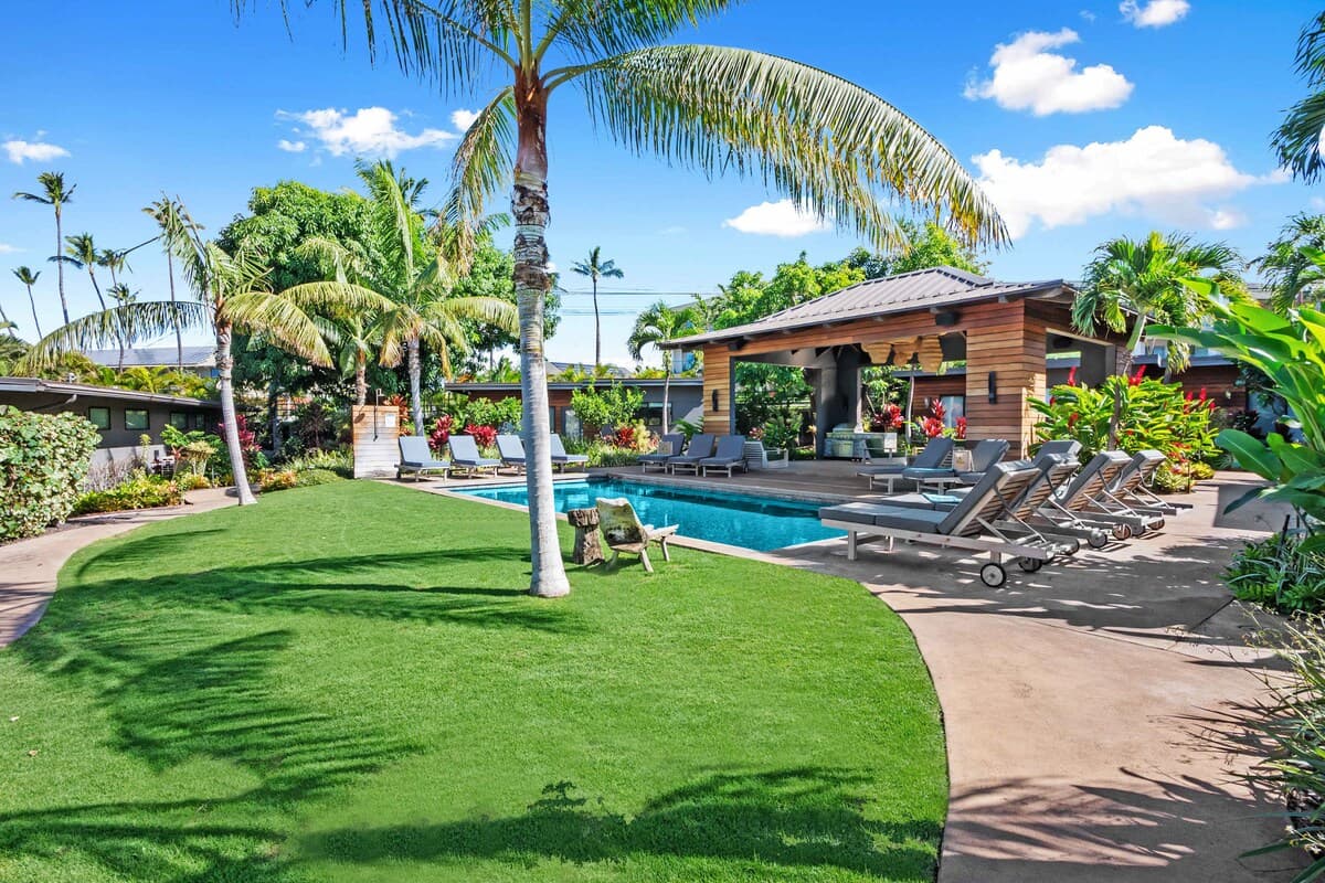 Home in Kihei · ★4.98 · 3 bedrooms · 3 beds · 7 baths - Photo 4
