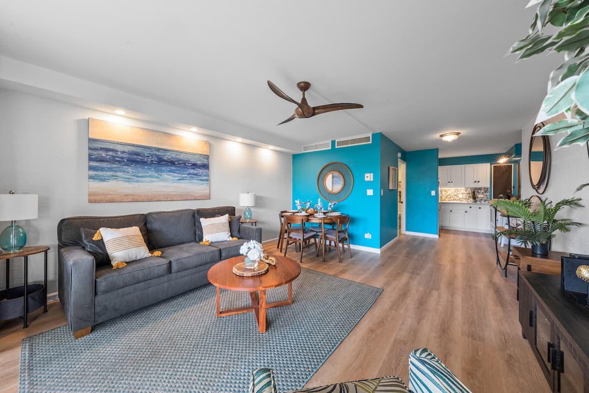 Condo in Lahaina · ★4.63 · 1 bedroom · 3 beds · 2 private baths - Photo 3