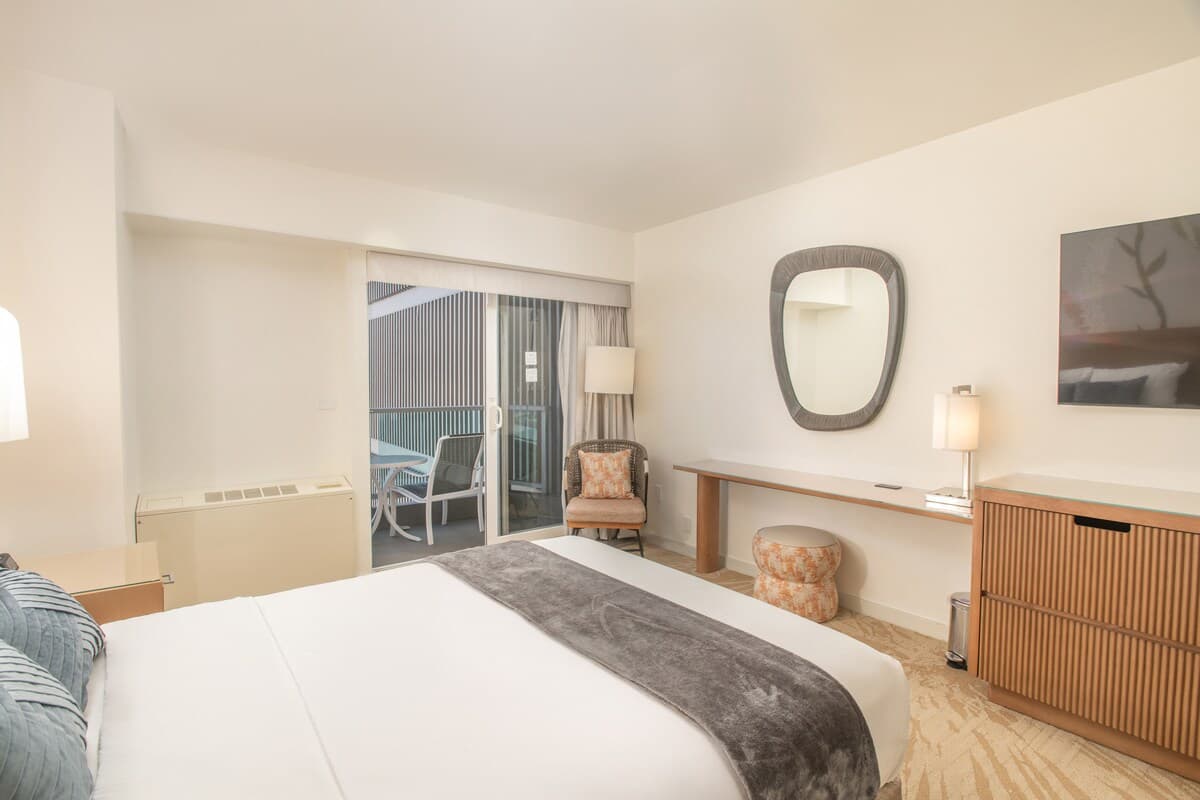 Condo in Honolulu · ★4.11 · 1 bedroom · 1 bed · 1 private bath - Photo 3