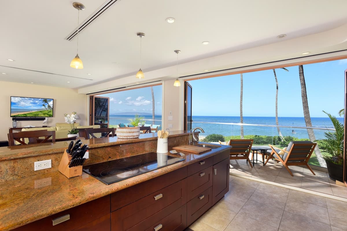 Condo in Kihei · ★4.89 · 3 bedrooms · 3 beds · 3 baths - Photo 3