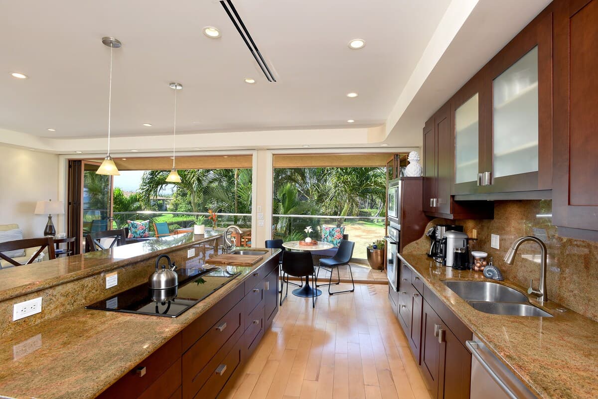 Condo in Kihei · ★4.89 · 3 bedrooms · 3 beds · 3 baths - Photo 2