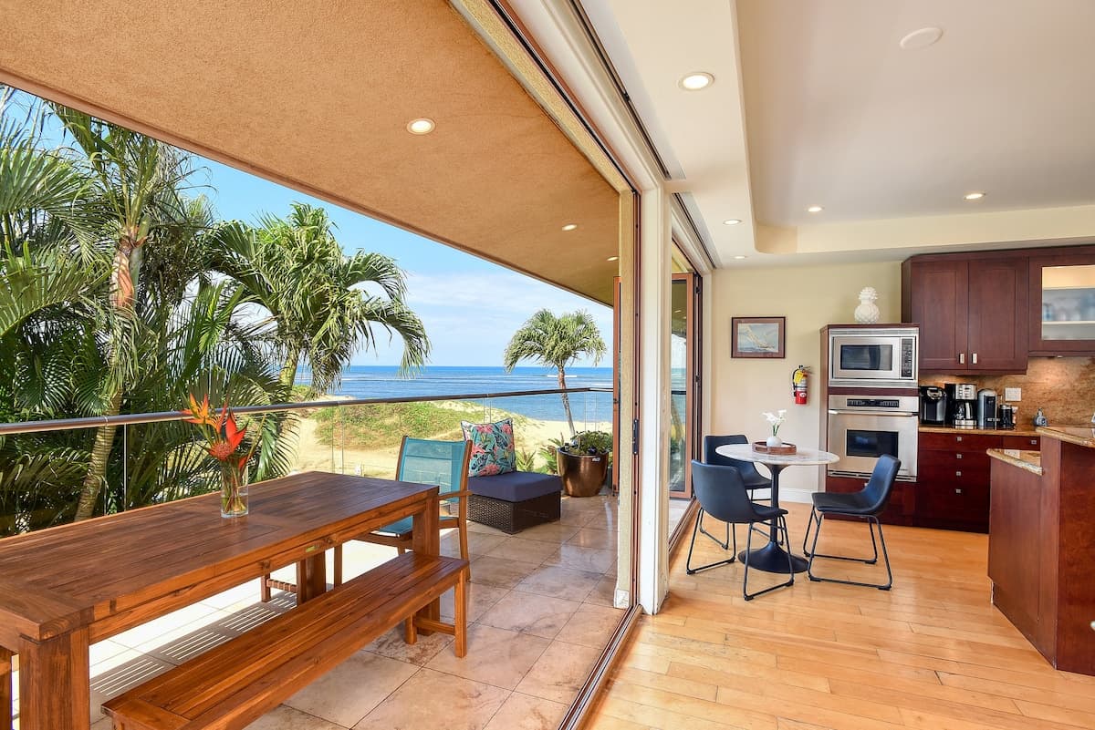 Condo in Kihei · ★4.89 · 3 bedrooms · 3 beds · 3 baths - Photo 4
