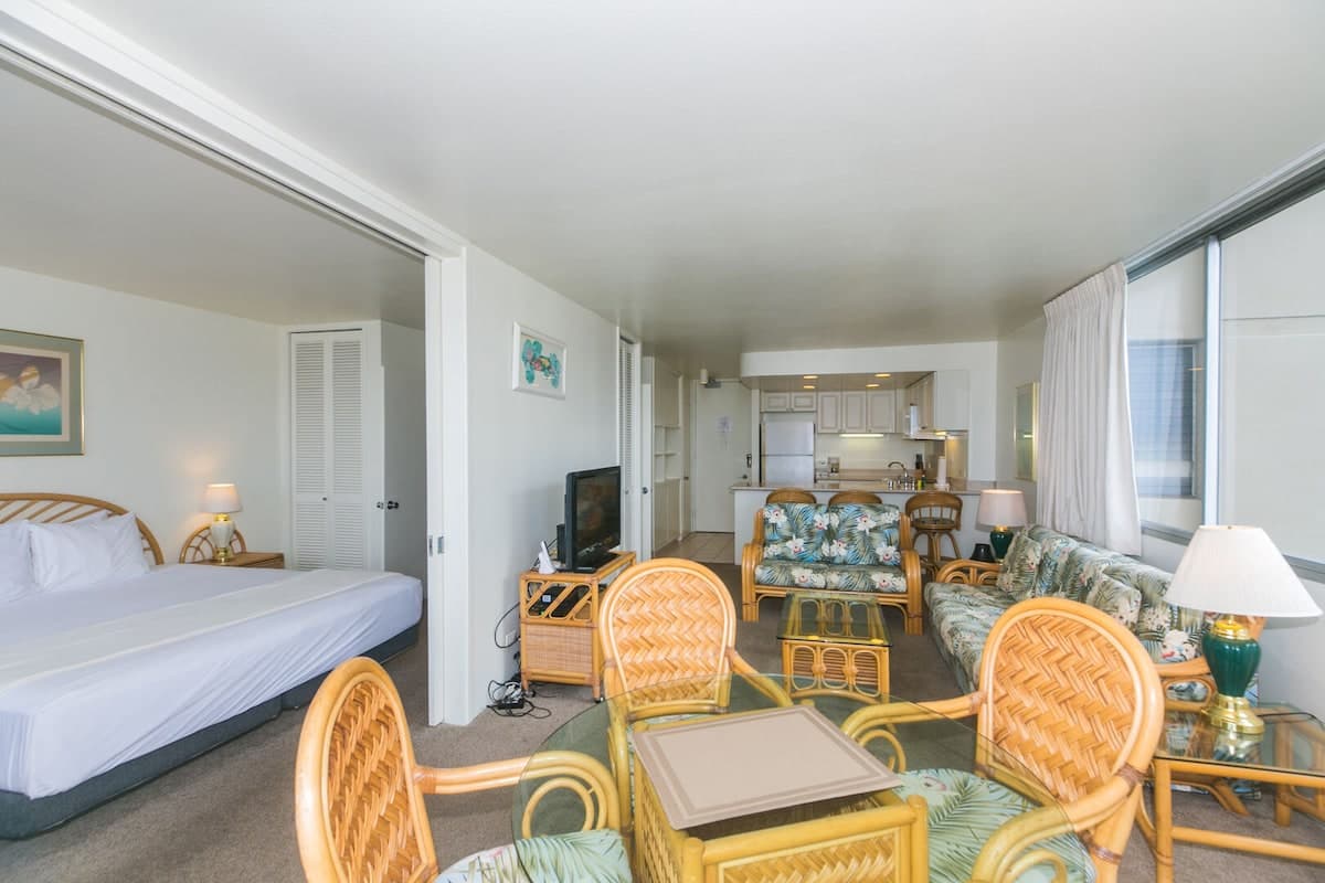 Island Oasis - Minutes to the Beach! - Photo 3
