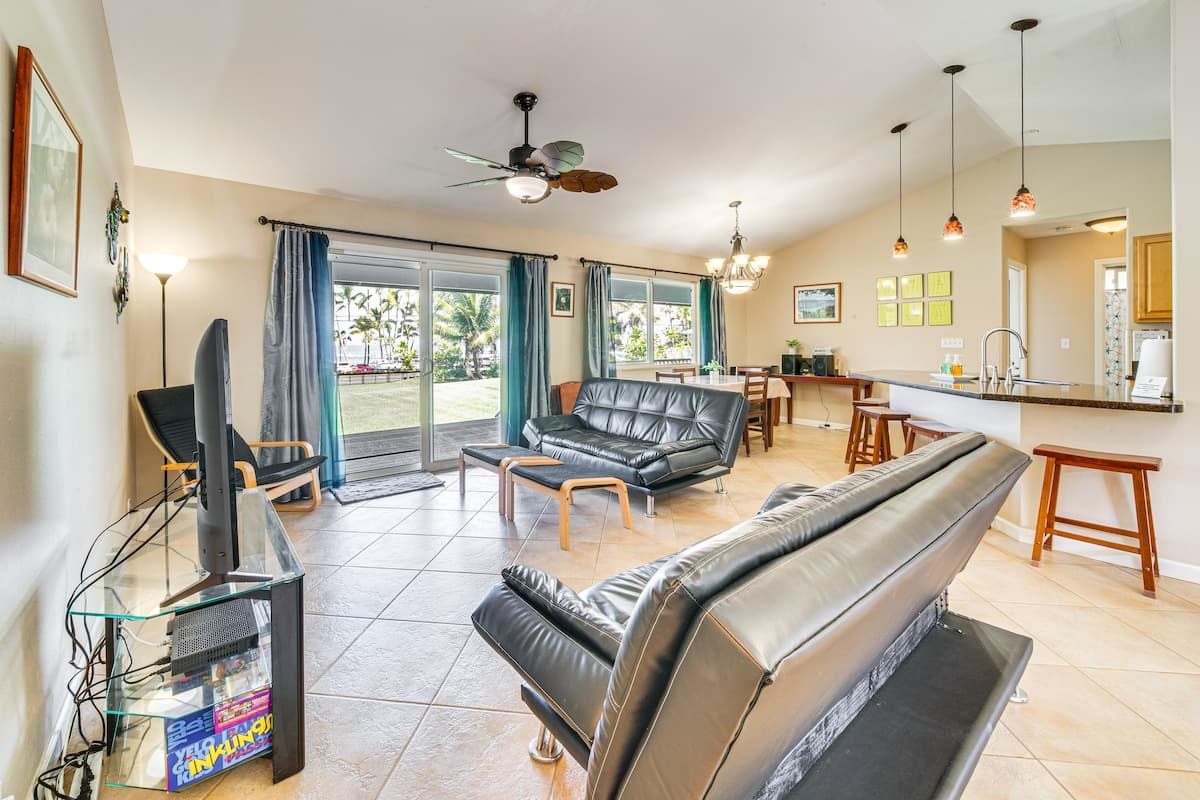 Home in Hilo · ★4.67 · 2 bedrooms · 2 beds · 1 shared bath - Photo 4