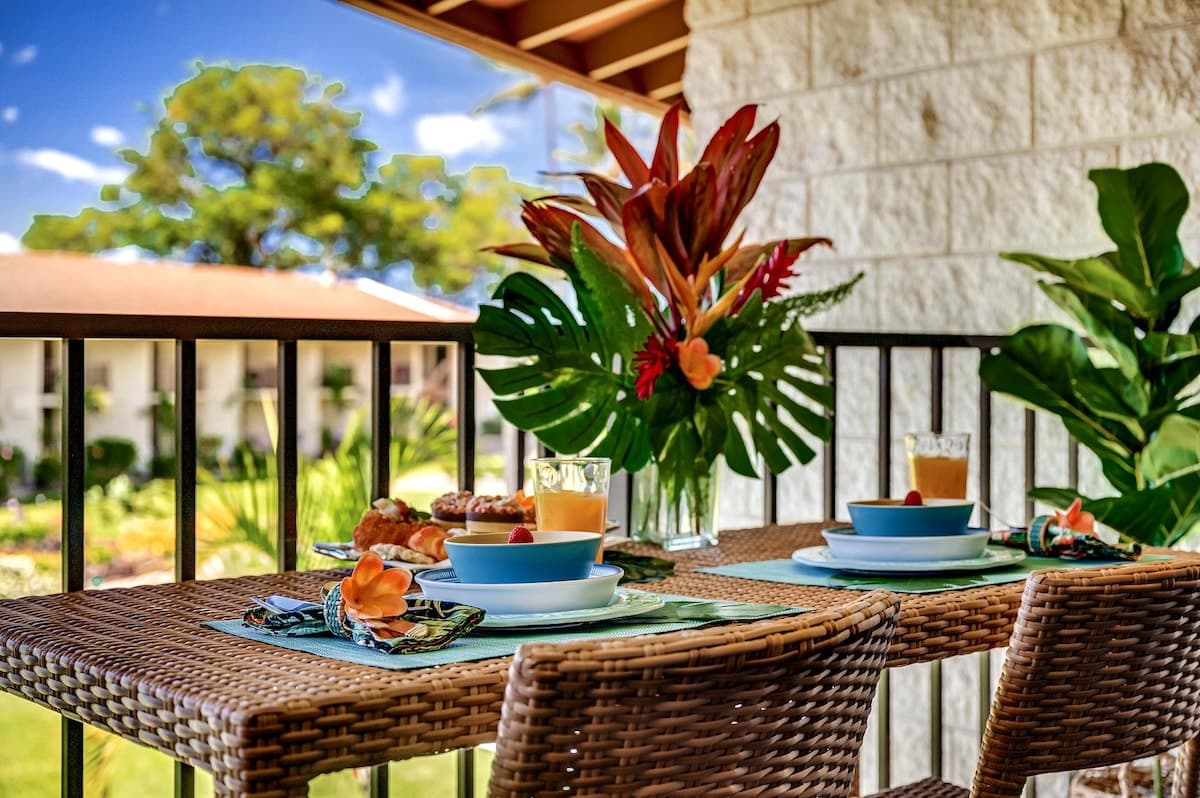 Condo in Kihei · ★4.92 · 1 bedroom · 2 beds · 1 shared bath - Photo 4