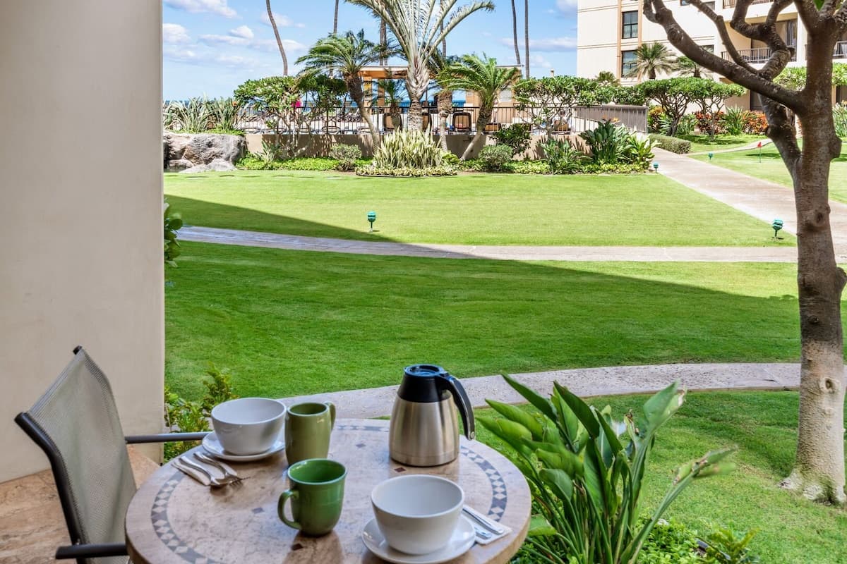 Condo in Kihei · ★4.71 · 1 bedroom · 2 beds · 1 bath - Photo 4