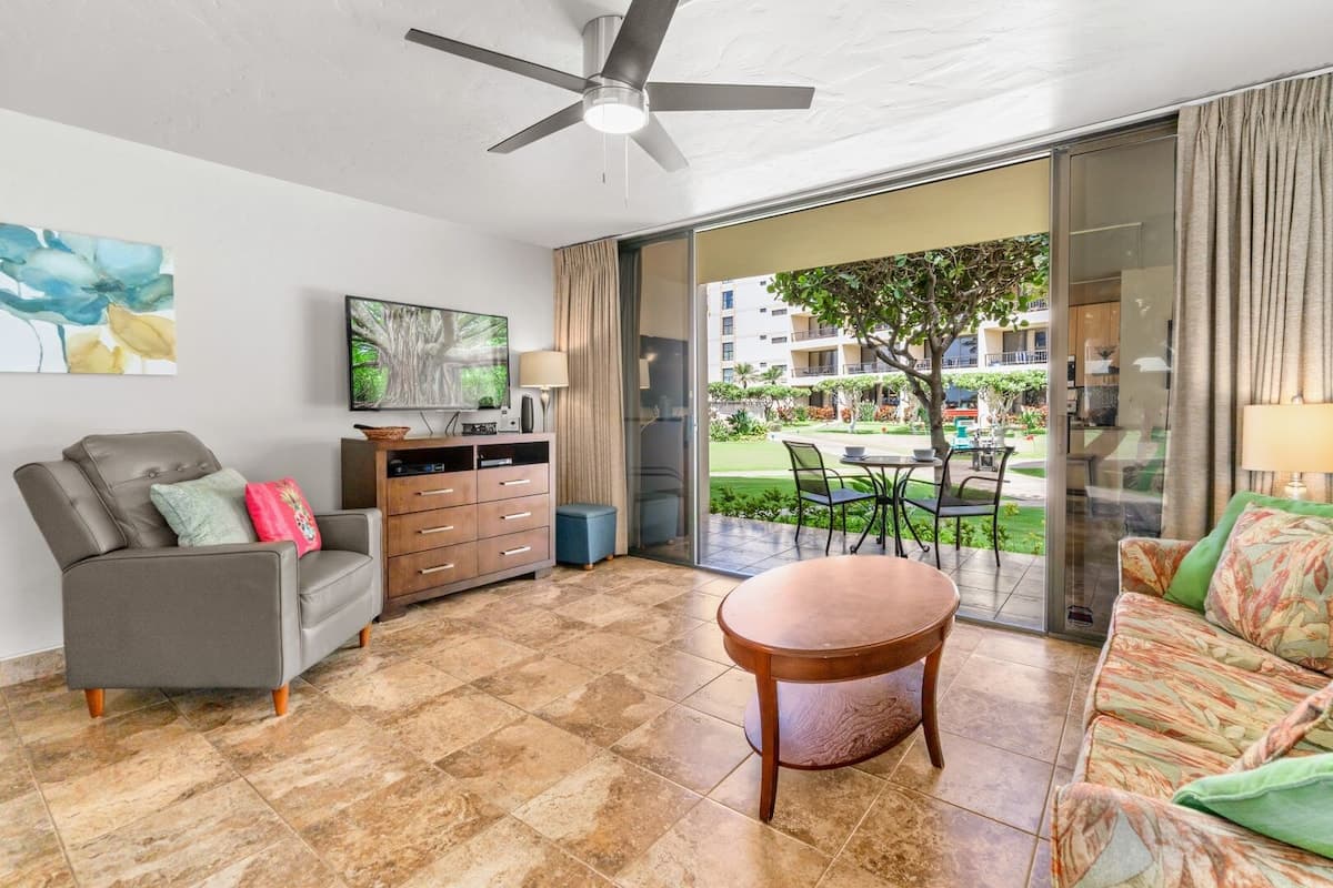 Condo in Kihei · ★4.71 · 1 bedroom · 2 beds · 1 bath - Photo 1