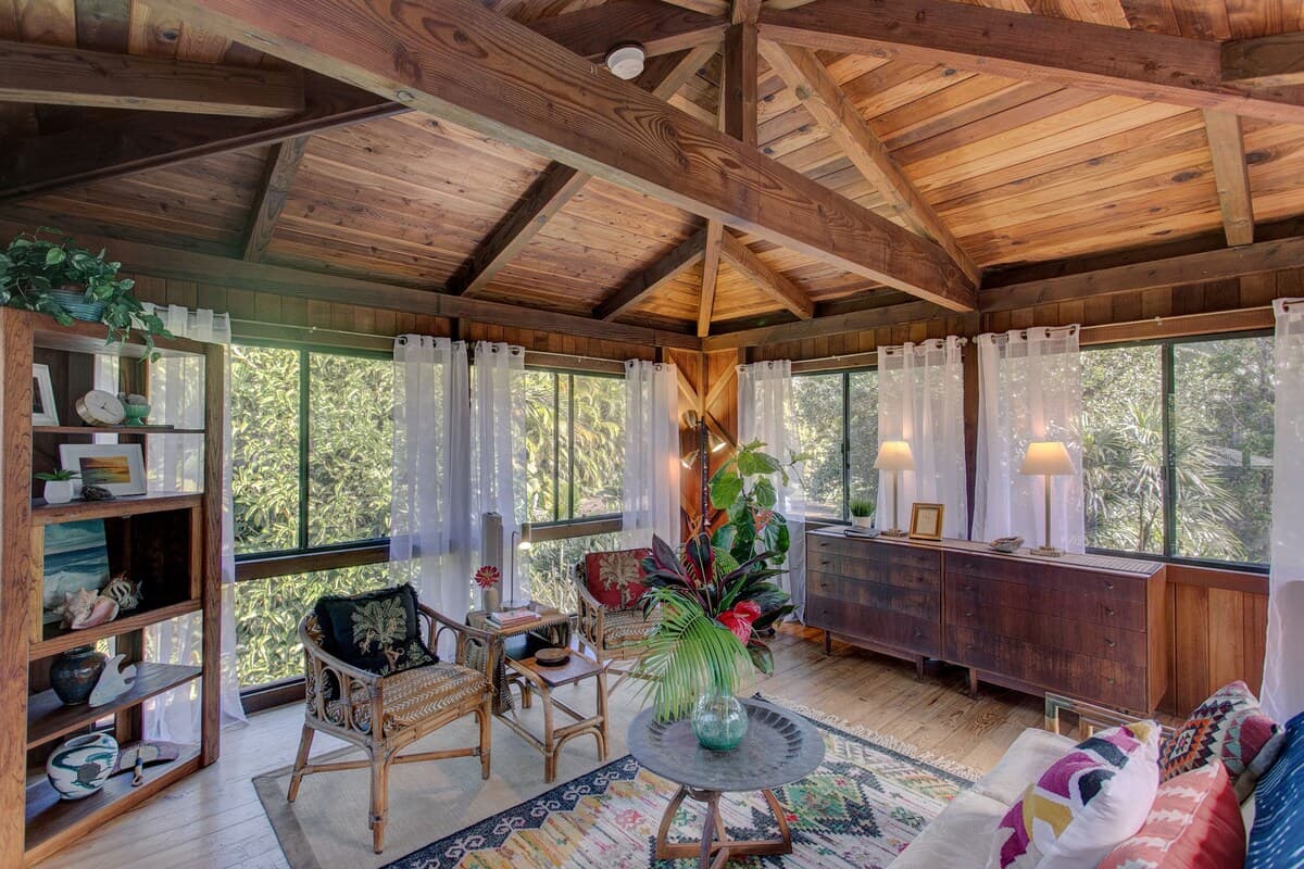 Home in Keaau · ★4.6 · 1 bedroom · 1 bed · 1.5 baths - Photo 3