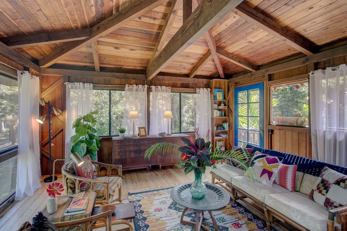 Home in Keaau · ★4.6 · 1 bedroom · 1 bed · 1.5 baths - Photo 1