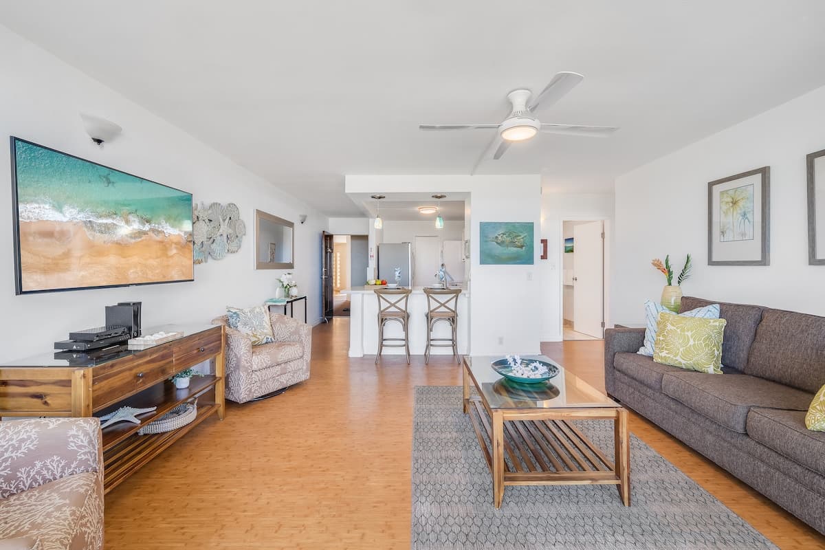 Condo in Kihei · ★4.81 · 1 bedroom · 2 beds · 1 bath - Photo 4