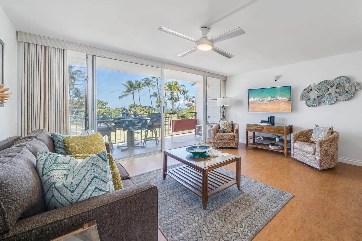 Condo in Kihei · ★4.81 · 1 bedroom · 2 beds · 1 bath - Photo 3