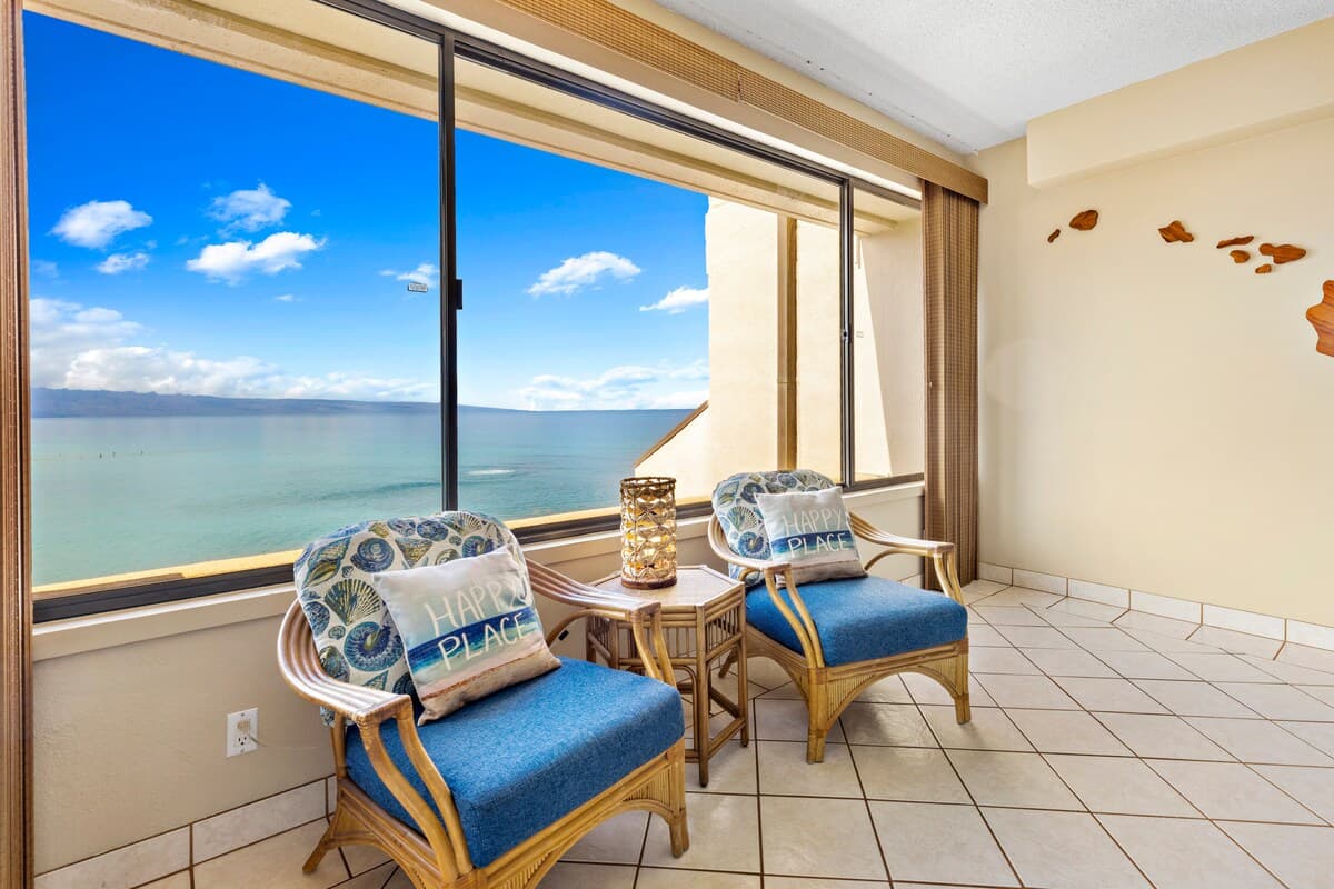 Condo in Lahaina · ★4.71 · 3 bedrooms · 5 beds · 2 private baths - Photo 2