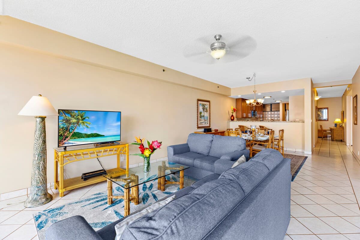 Condo in Lahaina · ★4.71 · 3 bedrooms · 5 beds · 2 private baths - Photo 5
